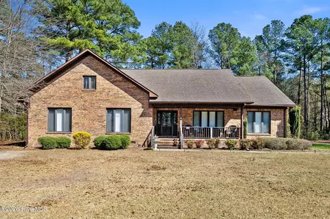 114 Maple St, Warsaw, NC 28398