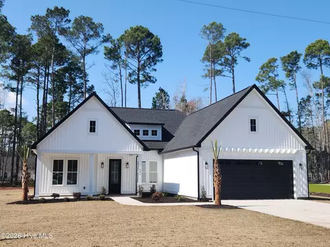 401 Baypark Dr NW, Calabash, NC 28467