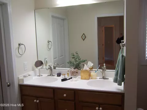 Bath - 535 Pinehurst Trace Dr, Pinehurst, NC 28374 photo 1 of 3
