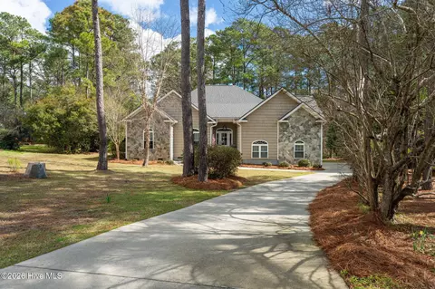 Exterior - 205 E Loon Ct, Hampstead, NC 28443 photo 15 of 17