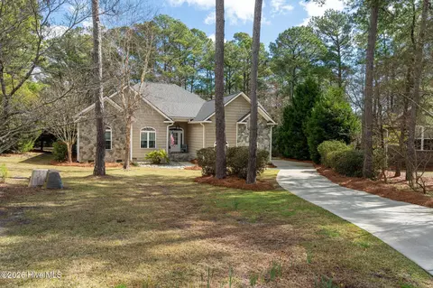 Exterior - 205 E Loon Ct, Hampstead, NC 28443 photo 5 of 17