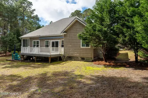 Exterior - 205 E Loon Ct, Hampstead, NC 28443 photo 12 of 17