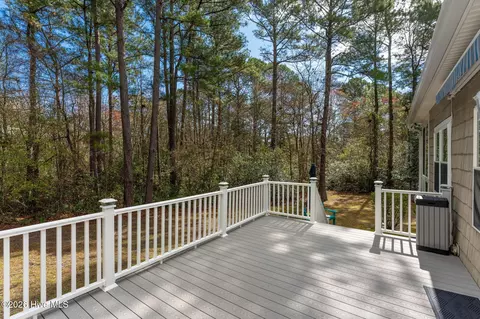 Exterior - 205 E Loon Ct, Hampstead, NC 28443 photo 11 of 17