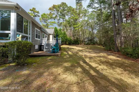 Exterior - 205 E Loon Ct, Hampstead, NC 28443 photo 7 of 17
