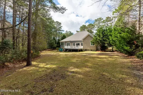 Exterior - 205 E Loon Ct, Hampstead, NC 28443 photo 13 of 17