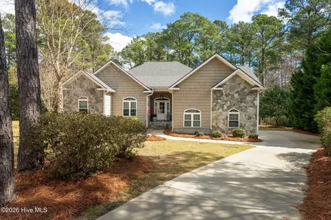 205 E Loon Ct, Hampstead, NC 28443