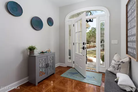 Entry Way - 205 E Loon Ct, Hampstead, NC 28443 photo 2 of 4