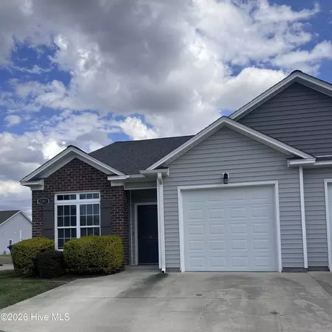 2201 Brookville Dr #A., Greenville, NC 27834