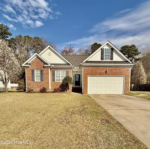 2774 Barefoot Ln, Winterville, NC 28590