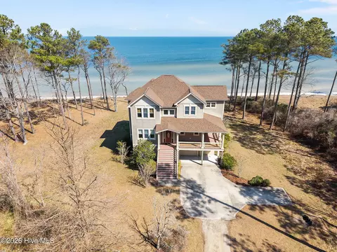 486 Sandy Point Dr, Beaufort, NC 28516