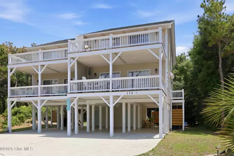 134 Janell Ln S, Emerald Isle, NC 28594