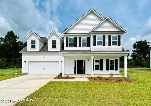 124 Woodford Dr, Jacksonville, NC 28540