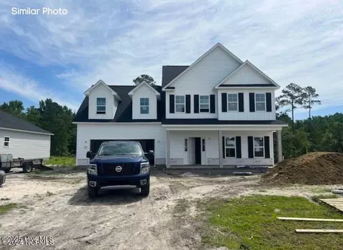 124 Woodford Dr, Jacksonville, NC 28540