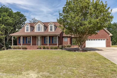 221 Millbrook Village Dr, Goldsboro, NC 27530