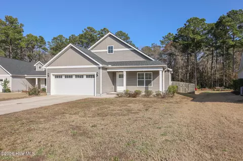 212 Pastoral Ct, Sneads Ferry, NC 28460