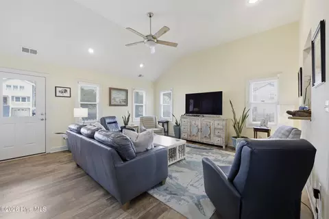 103 Captain Hobbs Ct, Kitty Hawk, NC 27949 photo 8