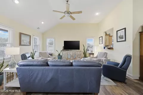 103 Captain Hobbs Ct, Kitty Hawk, NC 27949 photo 10