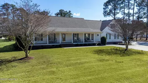 76 Wrexham Pl, Elizabethtown, NC 28337