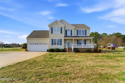 101 Prince William Dr, Elizabeth City, NC 27909