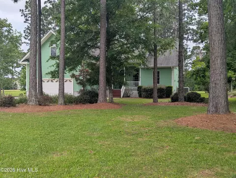 53 Country Club Dr, Shallotte, NC 28470