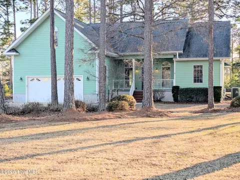 53 Country Club Dr, Shallotte, NC 28470