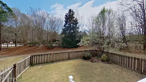Exterior - 202 Geneva Ct, New Bern, NC 28562 photo 6 of 12