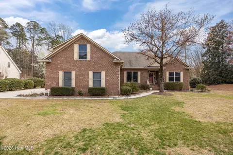 202 Geneva Ct, New Bern, NC 28562
