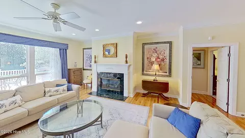 Living - 202 Geneva Ct, New Bern, NC 28562 photo 1 of 2