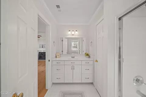 Bath - 314 E Bayside Dr, Chocowinity, NC 27817 photo 4 of 4