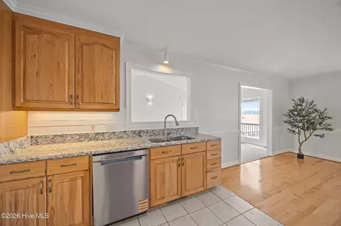 Kitchen - 314 E Bayside Dr, Chocowinity, NC 27817 photo 3 of 4