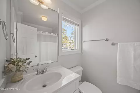 Bath - 314 E Bayside Dr, Chocowinity, NC 27817 photo 1 of 4