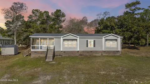 120 Moores Landing Rd, Hampstead, NC 28443