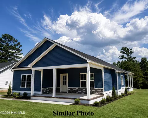 2889 Catherine Lake Rd, Richlands, NC 28574