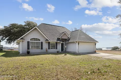 1630 Village Point Rd SW, Shallotte, NC 28470