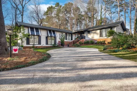 105 Candle Ct, Rocky Mount, NC 27804