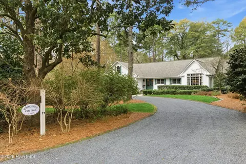 75 Ferguson Rd, Pinehurst, NC 28374