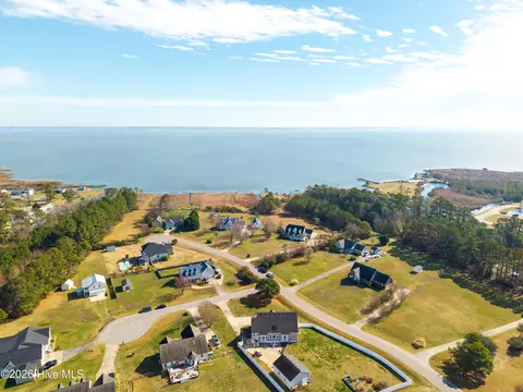 101 Daybreak Ct, Grandy, NC 27939
