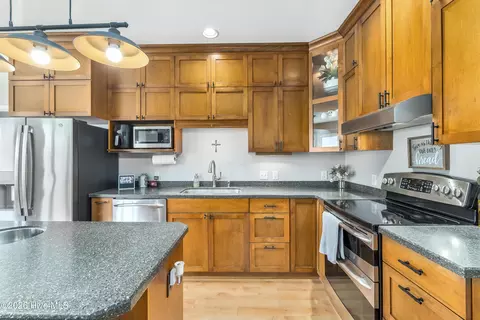 Kitchen - 101 Daybreak Ct, Grandy, NC 27939 photo 3 of 4