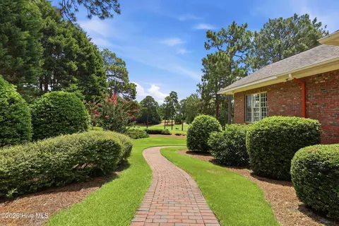 Exterior - 175 Brookhaven Rd, Pinehurst, NC 28374 photo 2 of 9