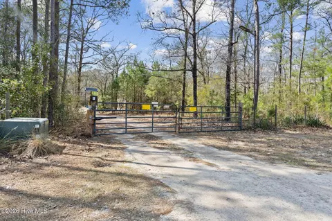 460 Oakey Point Rd, Hampstead, NC 28443 photo 2