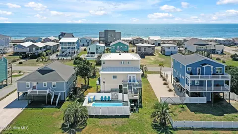1018 W Dolphin Dr, Oak Island, NC 28465