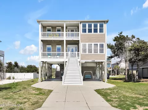 1018 W Dolphin Dr, Oak Island, NC 28465