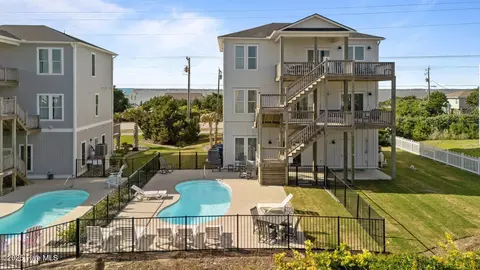 1903 Emerald Dr, Emerald Isle, NC 28594