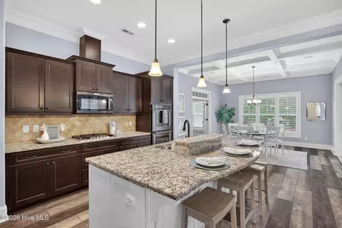 Kitchen - 5010 Dockside Dr, Wilmington, NC 28409 photo 3 of 6