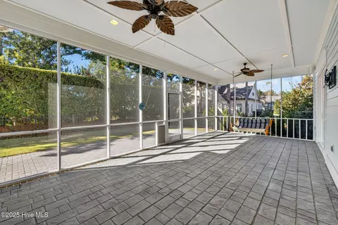 Exterior - 5010 Dockside Dr, Wilmington, NC 28409 photo 5 of 14