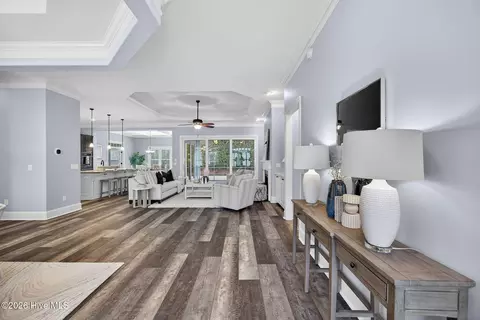 Entry Way - 5010 Dockside Dr, Wilmington, NC 28409 photo 3 of 3