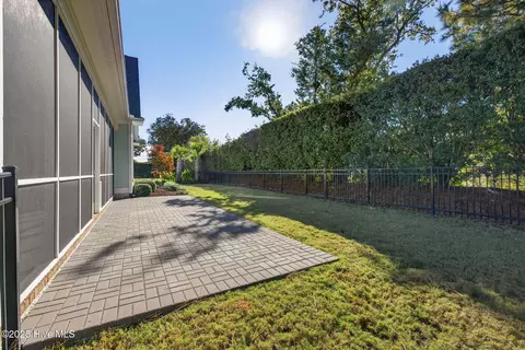 Exterior - 5010 Dockside Dr, Wilmington, NC 28409 photo 3 of 14