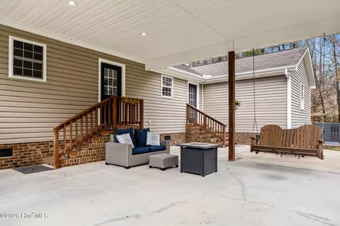 Exterior - 755 Breezy Shore Rd, Bath, NC 27808 photo 3 of 9