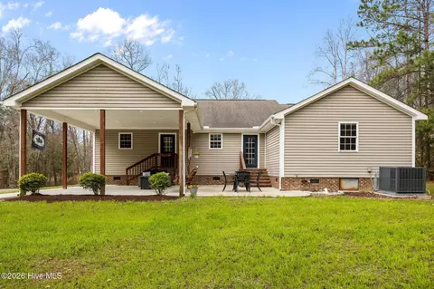 Exterior - 755 Breezy Shore Rd, Bath, NC 27808 photo 2 of 9