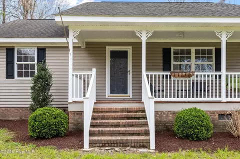 Exterior - 755 Breezy Shore Rd, Bath, NC 27808 photo 5 of 9